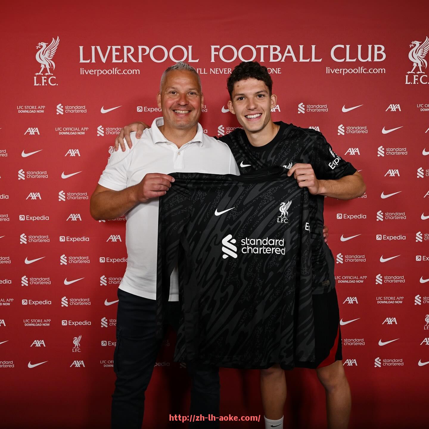 澳客足彩-世俱杯决赛经典瞬间回顾及历史意义分析